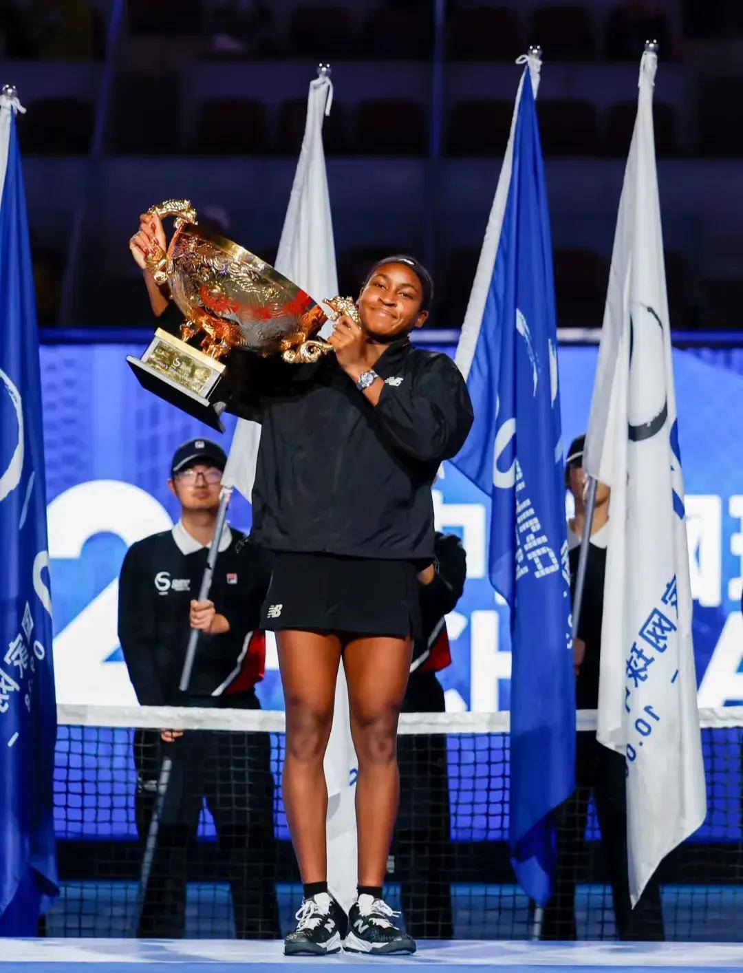 卡马文加 卡马文加