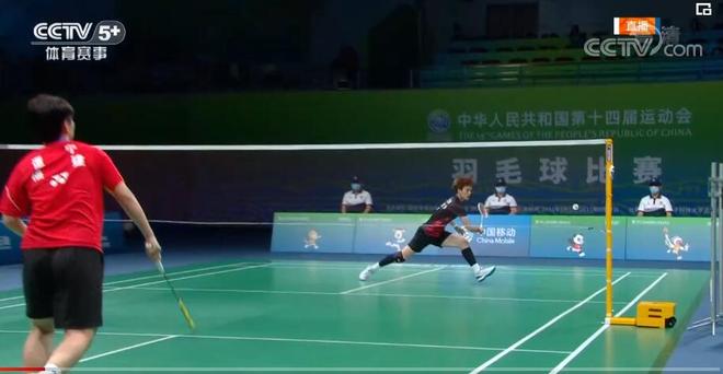 埃泽的加盟 埃泽的加盟